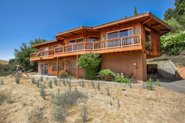 29724 Altamont Circle, Los Altos Hills 3 bedroom 3 bath 2,480sq ft house 32,275 sw ft lot $3,500,000